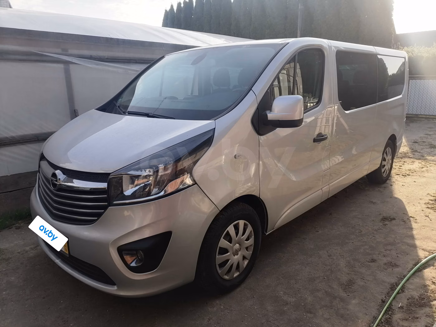 Opel Vivaro фото 5