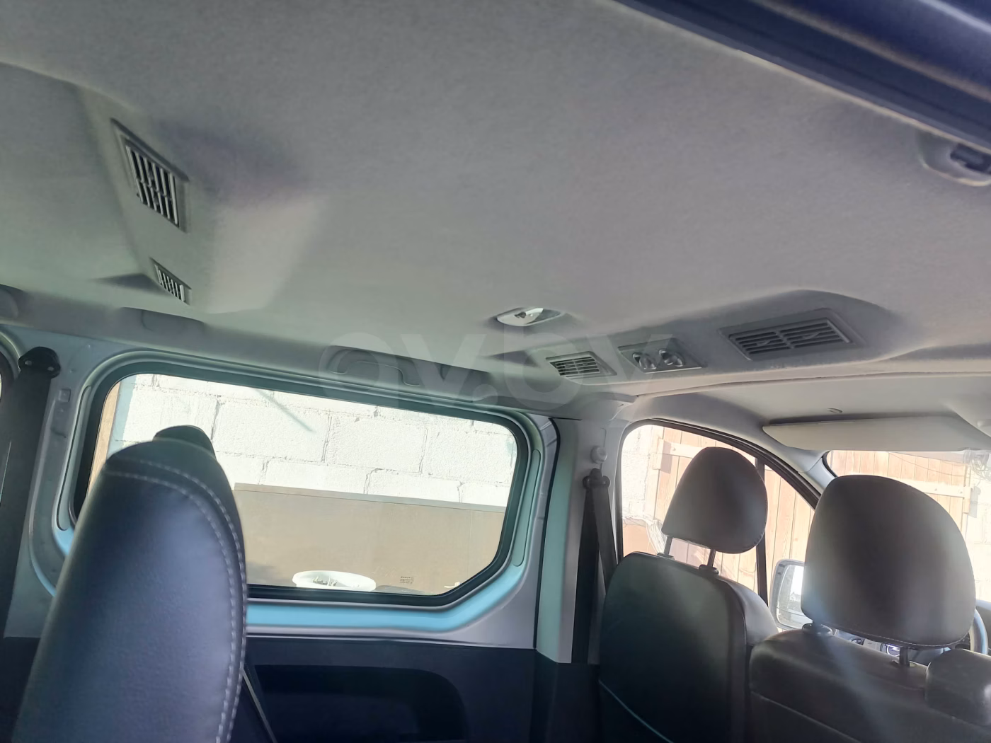 Opel Vivaro фото 11