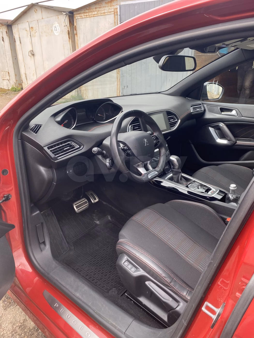 Peugeot 308 фото 9