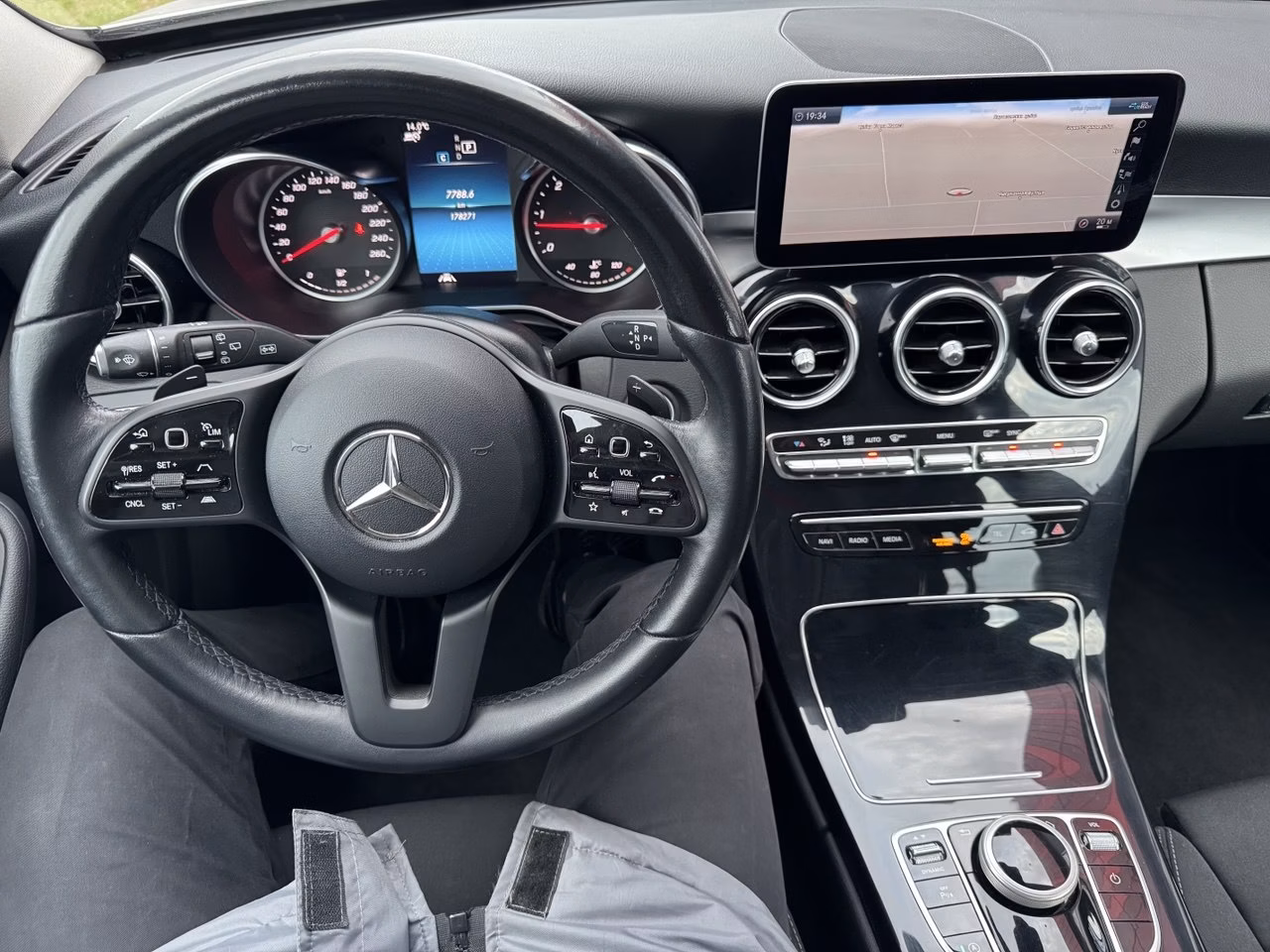 Mercedes-Benz C-Класс фото 14