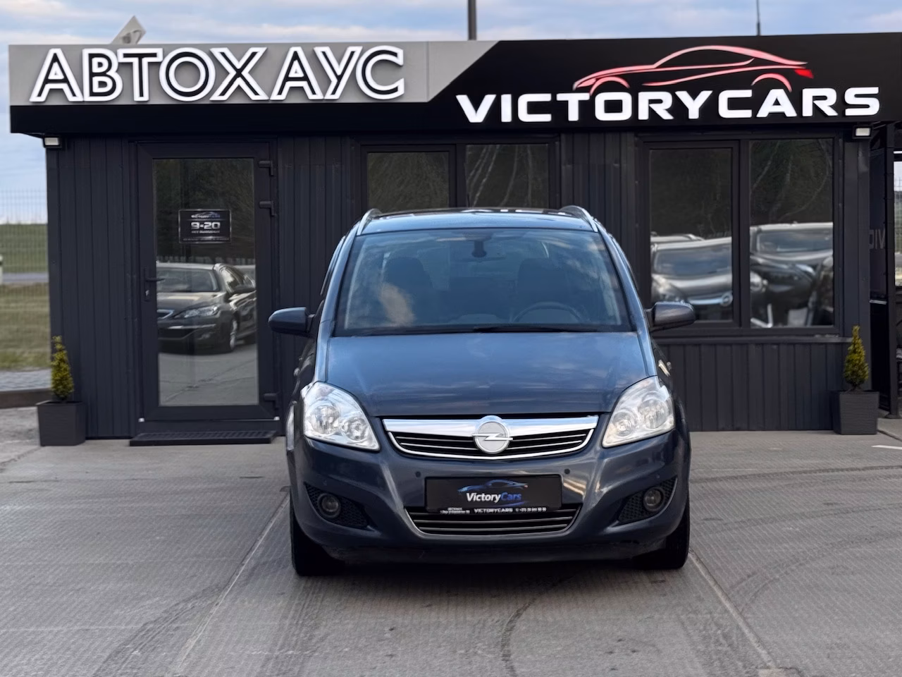 Opel Zafira фото 2