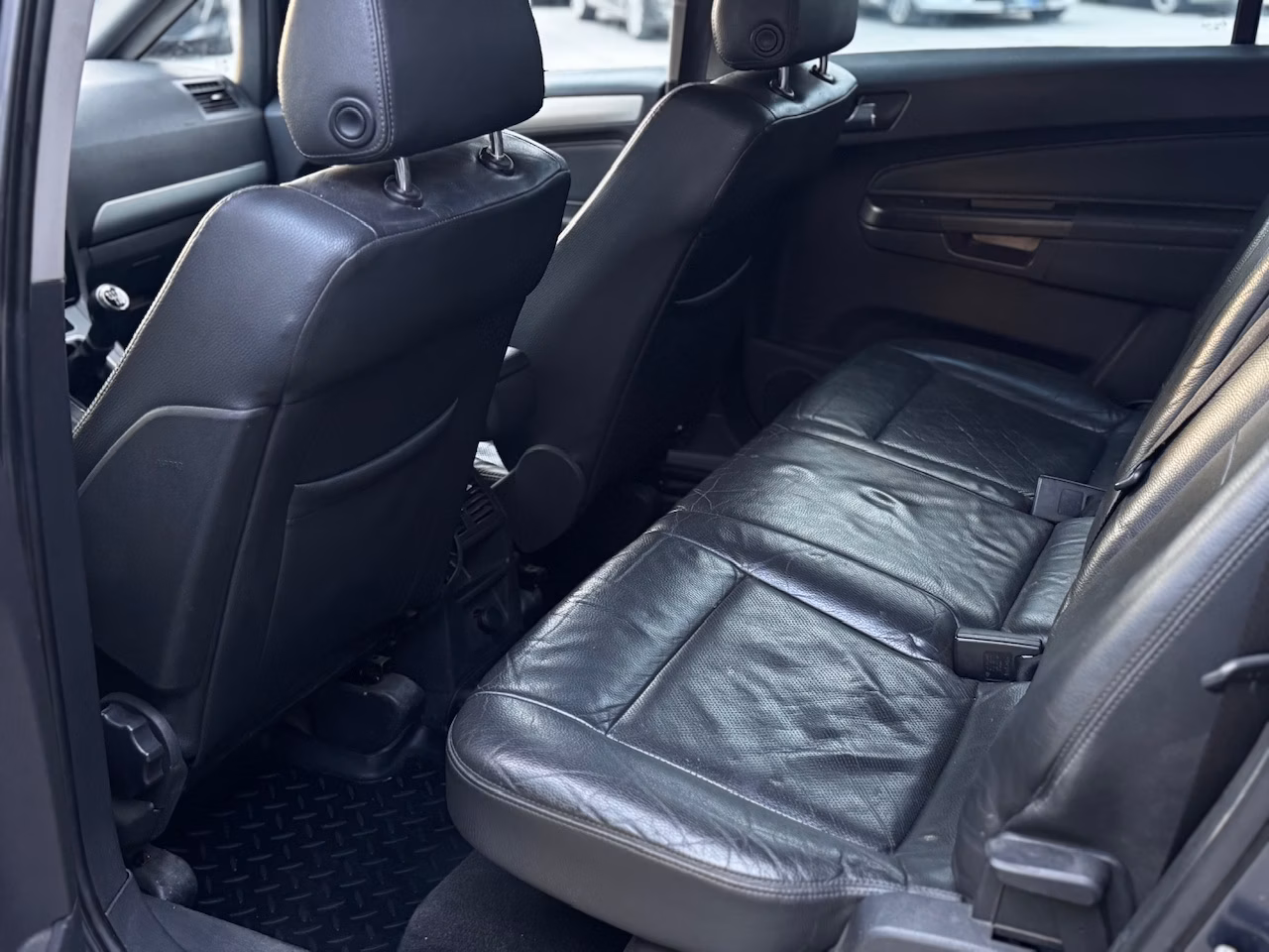 Opel Zafira фото 15