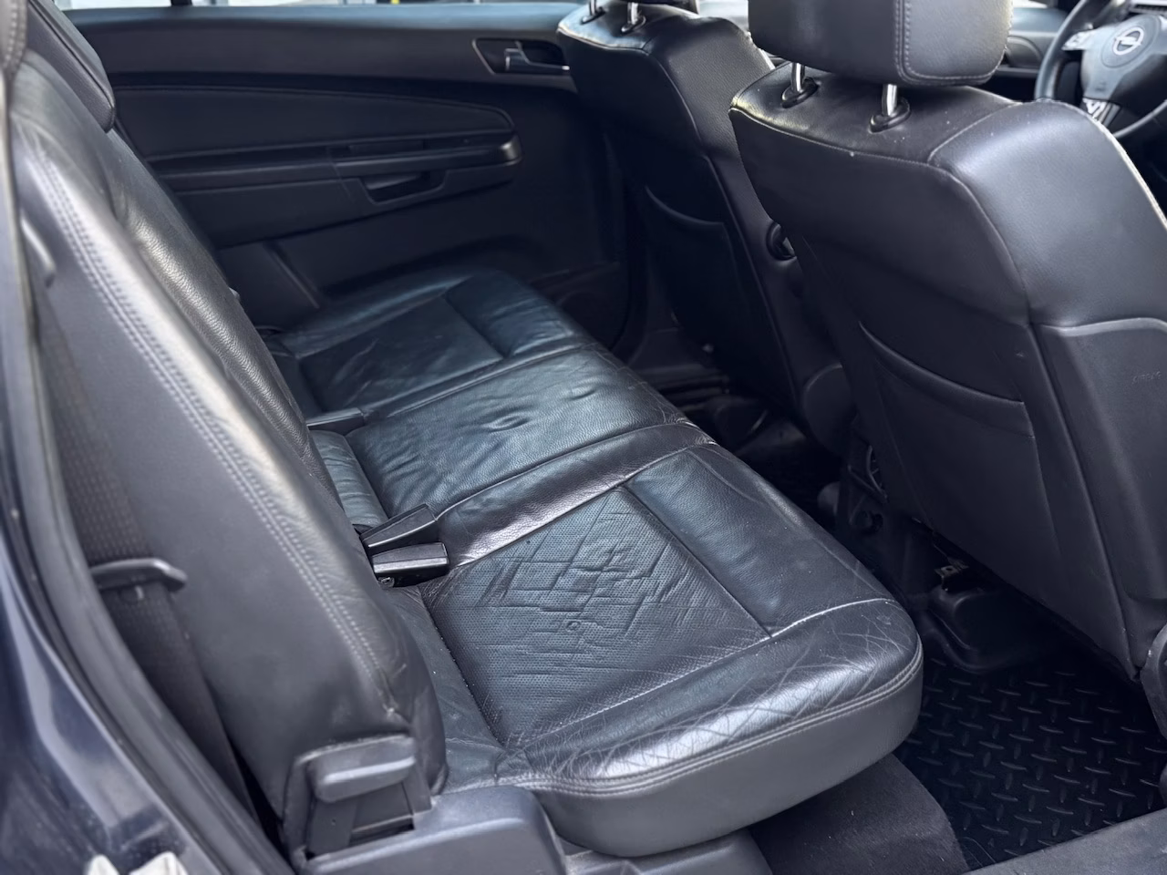 Opel Zafira фото 14