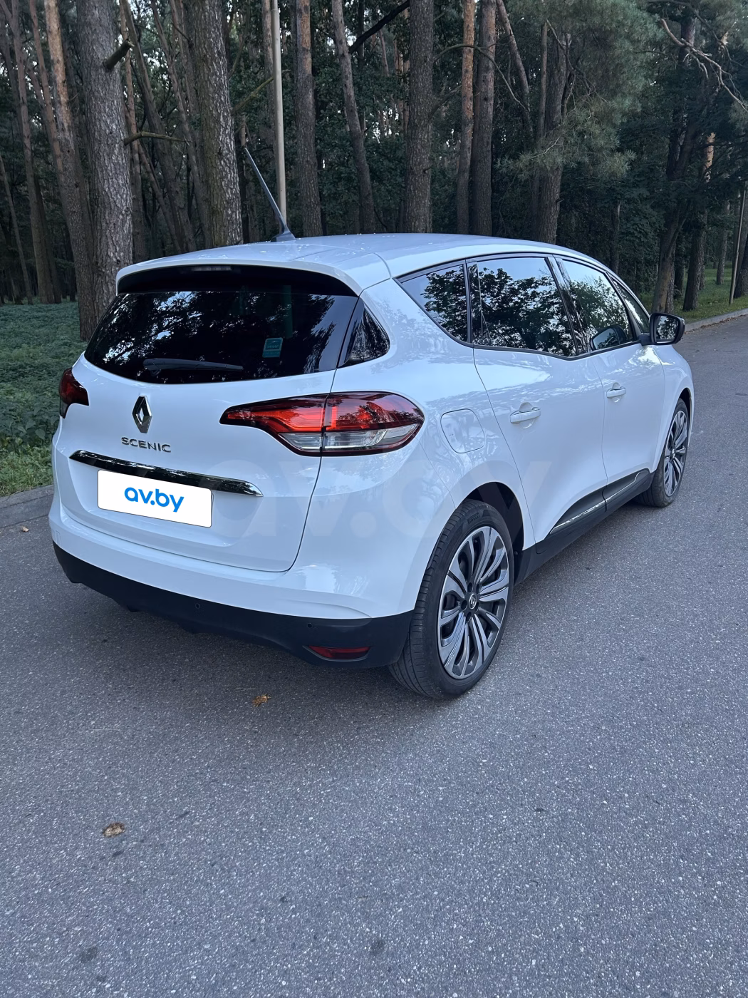 Renault Scenic фото 9
