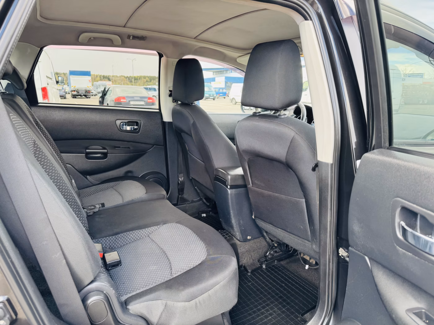 Nissan Qashqai+2 фото 7