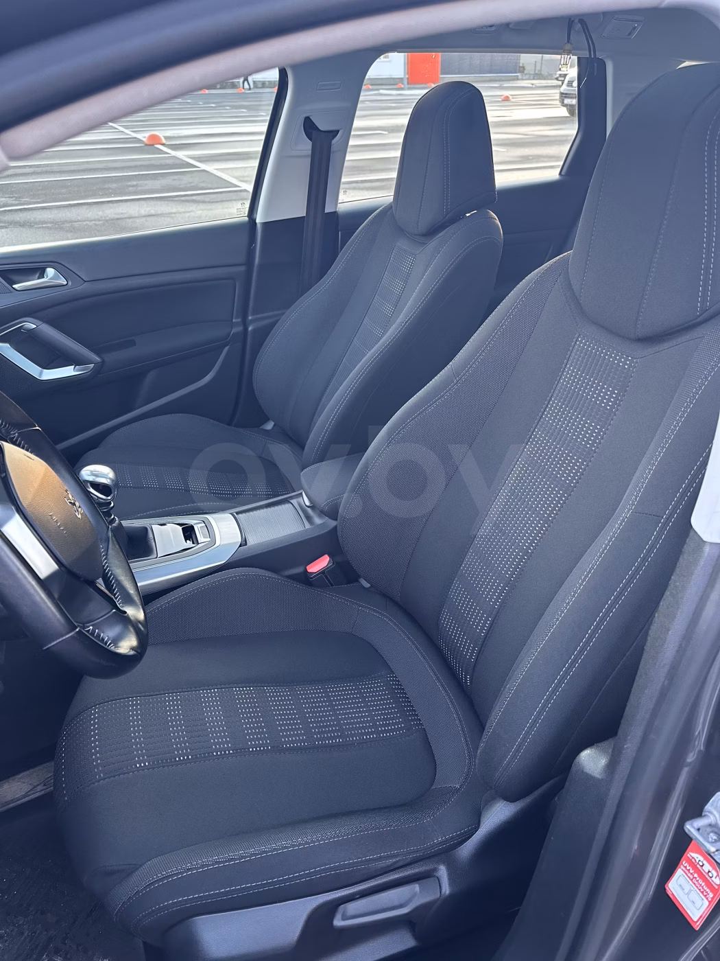 Peugeot 308 фото 5