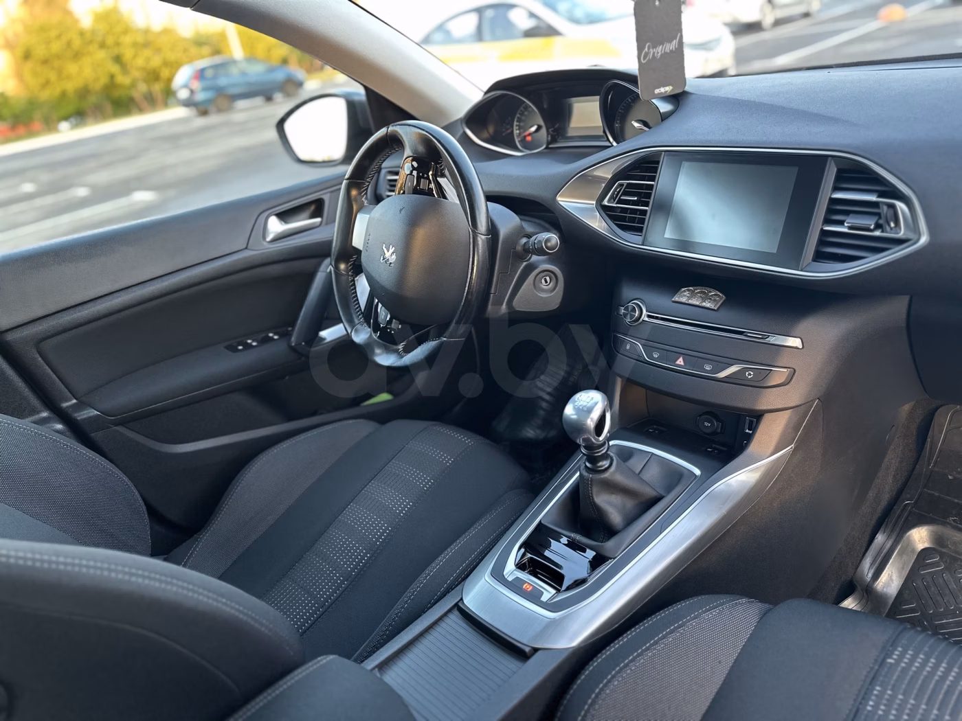 Peugeot 308 фото 9