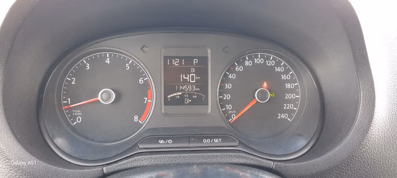 Volkswagen Polo Sedan фото 11