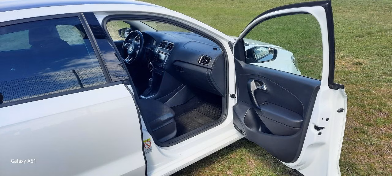 Volkswagen Polo Sedan фото 21