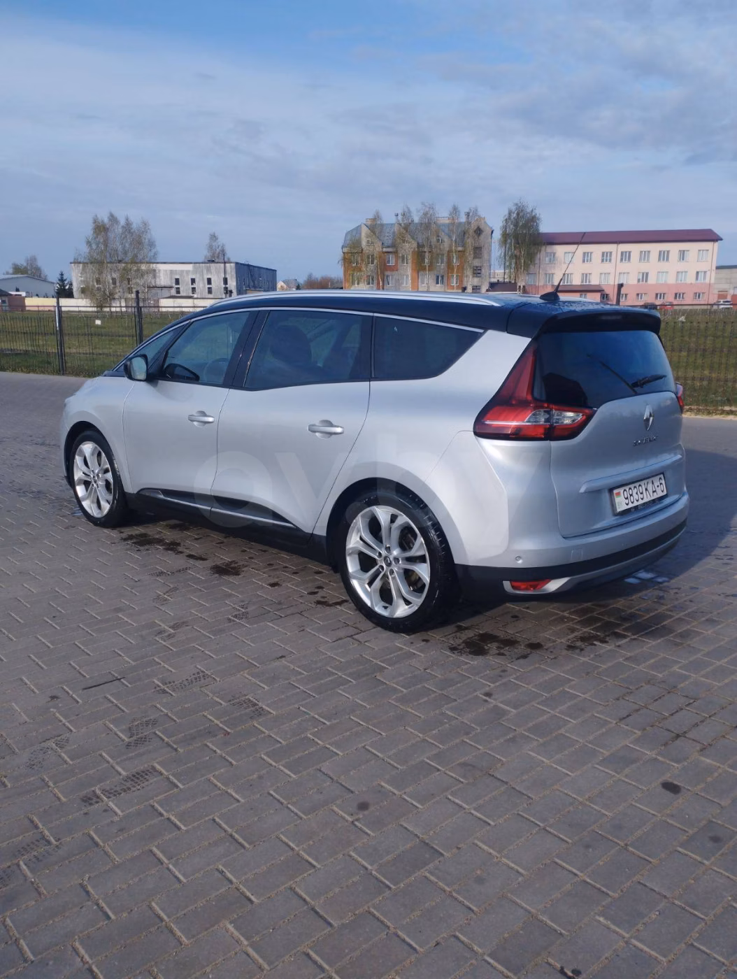 Renault Grand Scenic фото 7