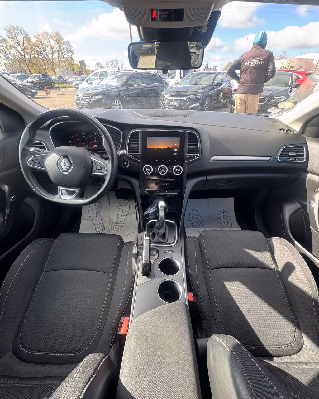 Renault Megane фото 9