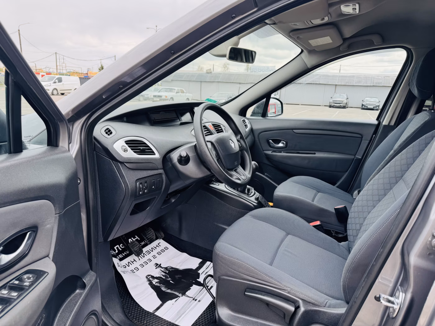 Renault Grand Scenic фото 5