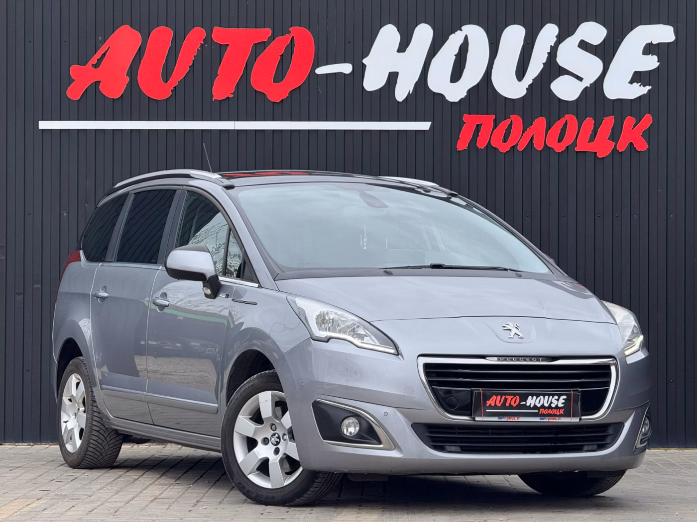 Peugeot 5008 фото 3