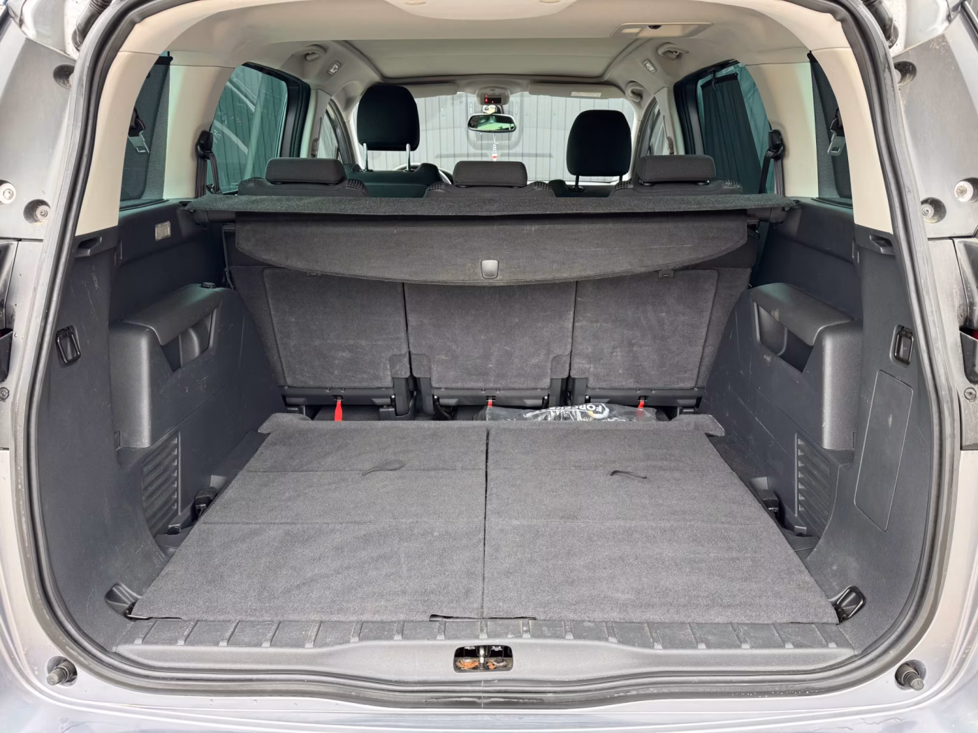 Peugeot 5008 фото 7
