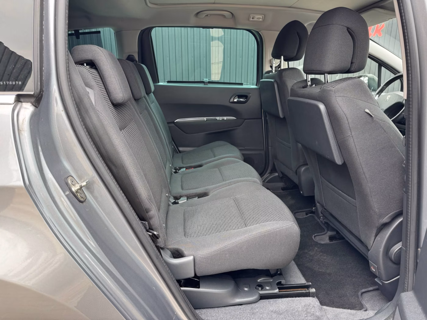 Peugeot 5008 фото 10