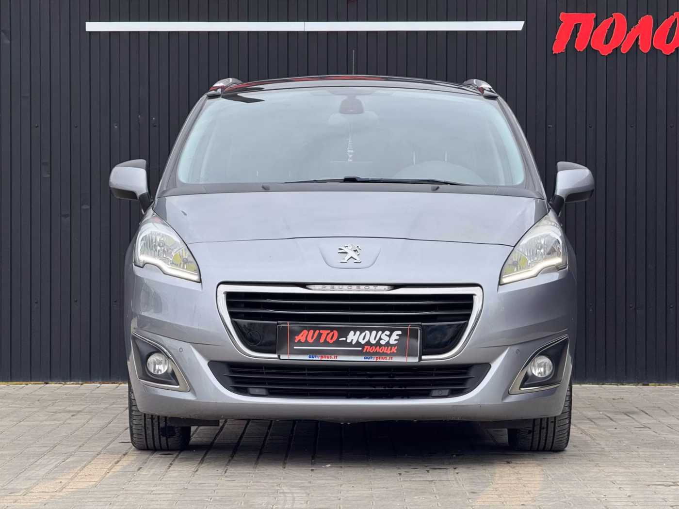 Peugeot 5008 фото 2