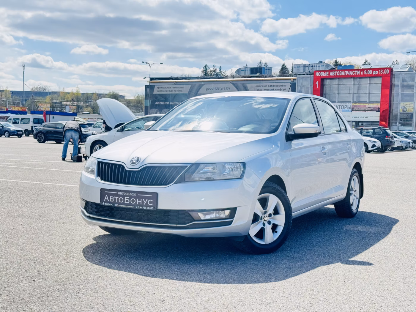 Skoda Rapid фото 3