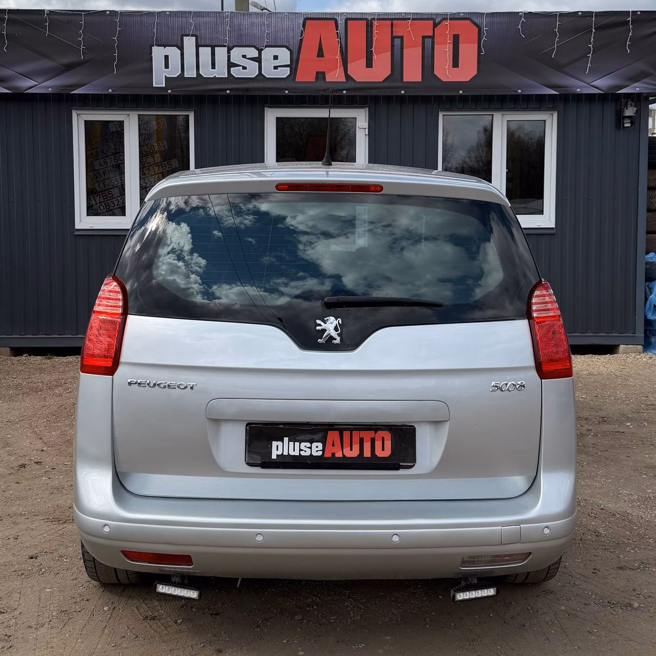 Peugeot 5008 фото 6
