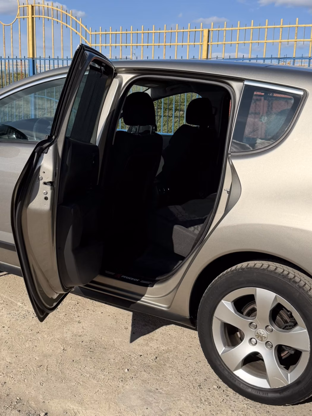 Peugeot 3008 фото 27