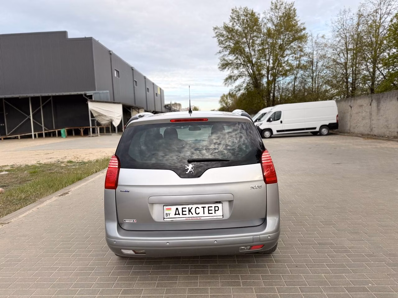 Peugeot 5008 фото 7
