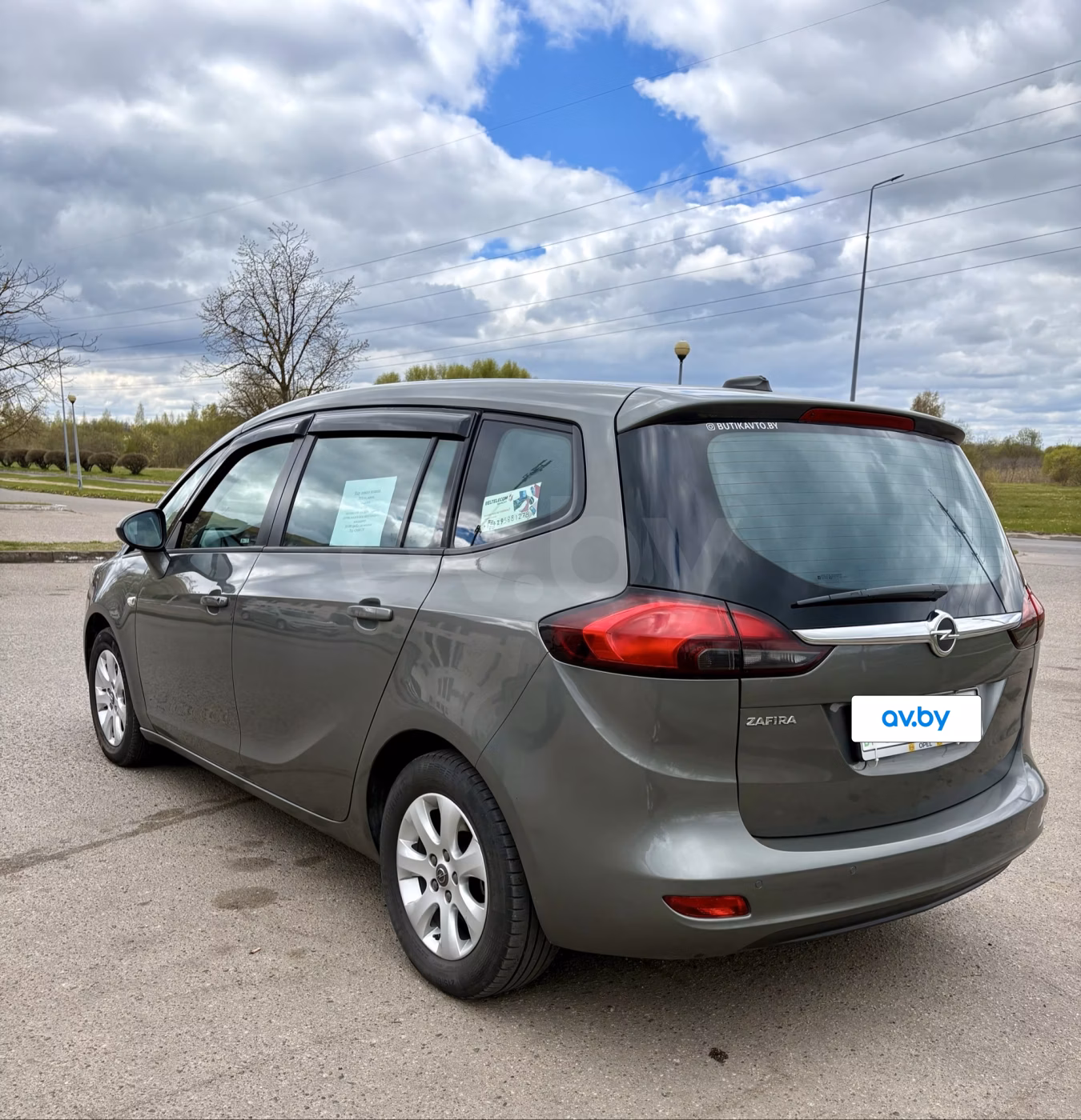 Opel Zafira фото 4