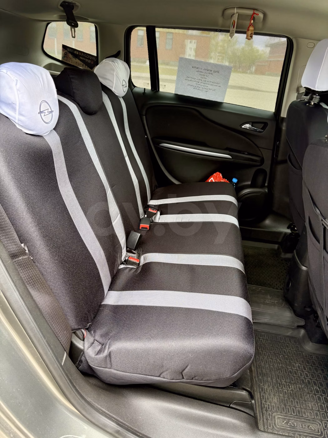 Opel Zafira фото 9