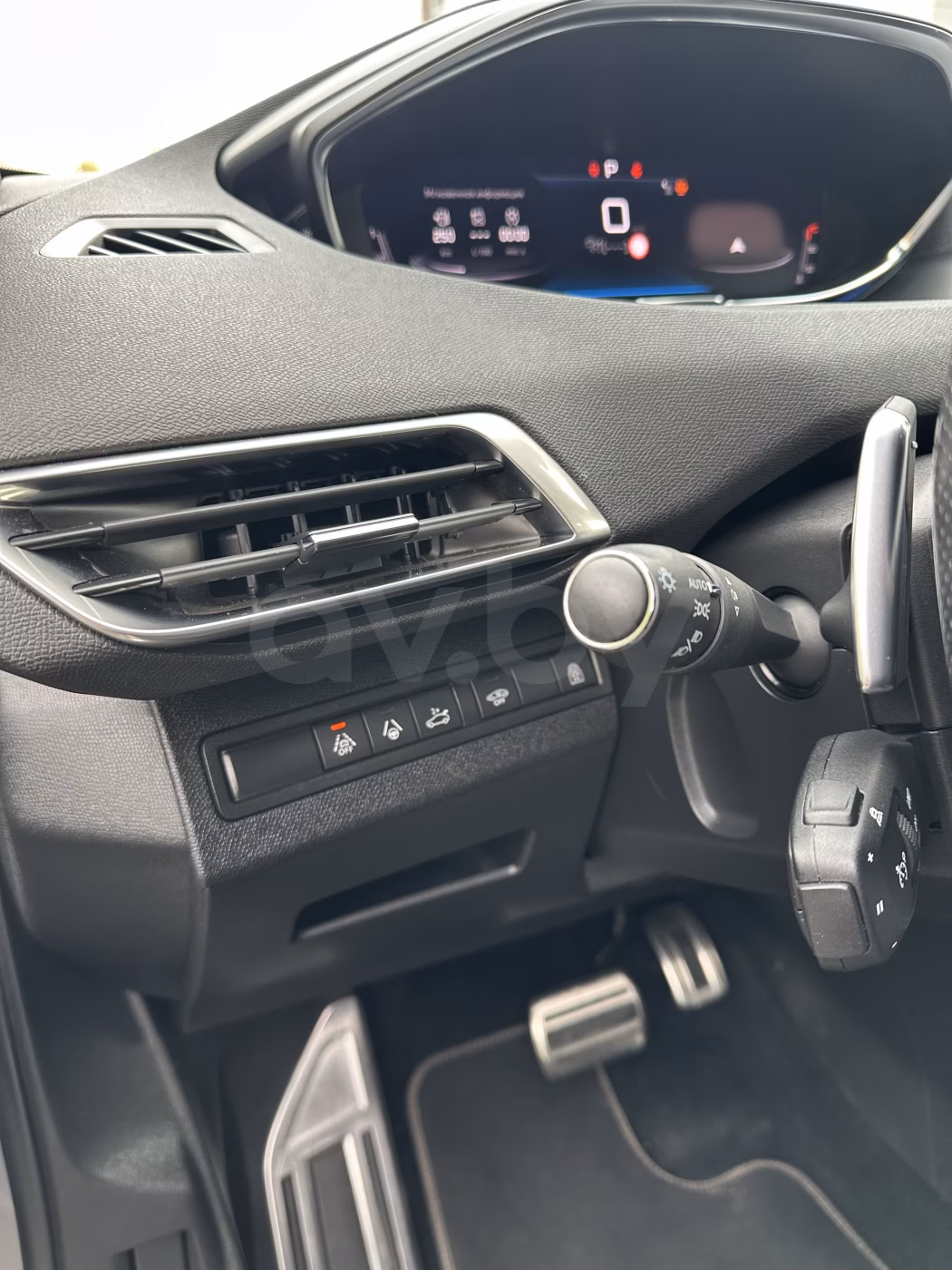 Peugeot 5008 фото 12