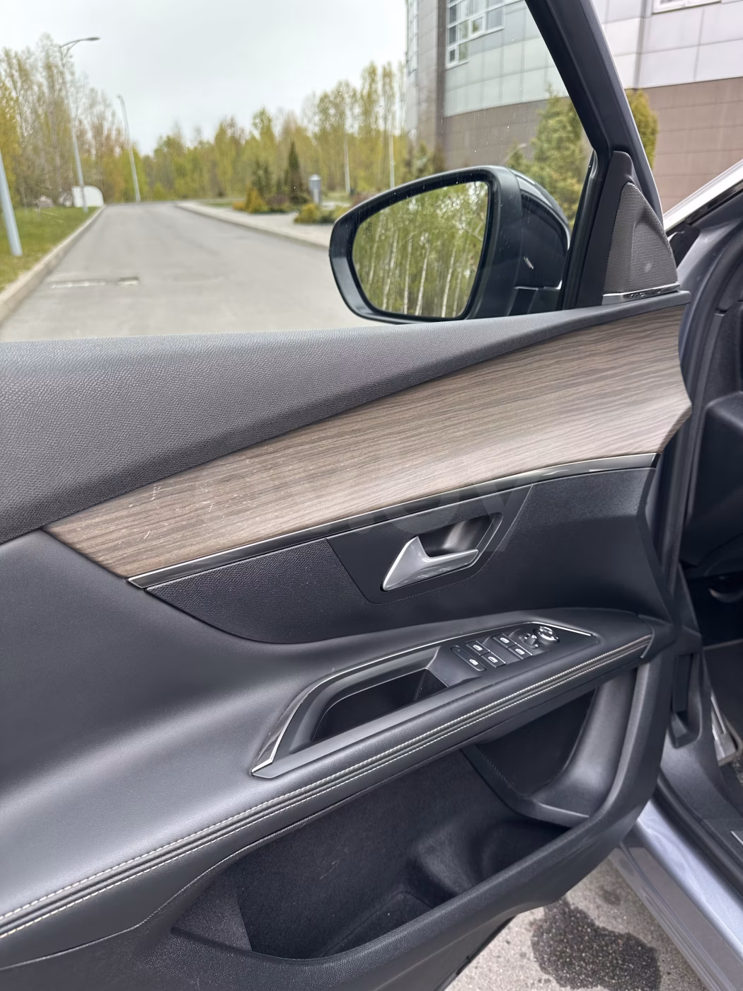 Peugeot 5008 фото 13
