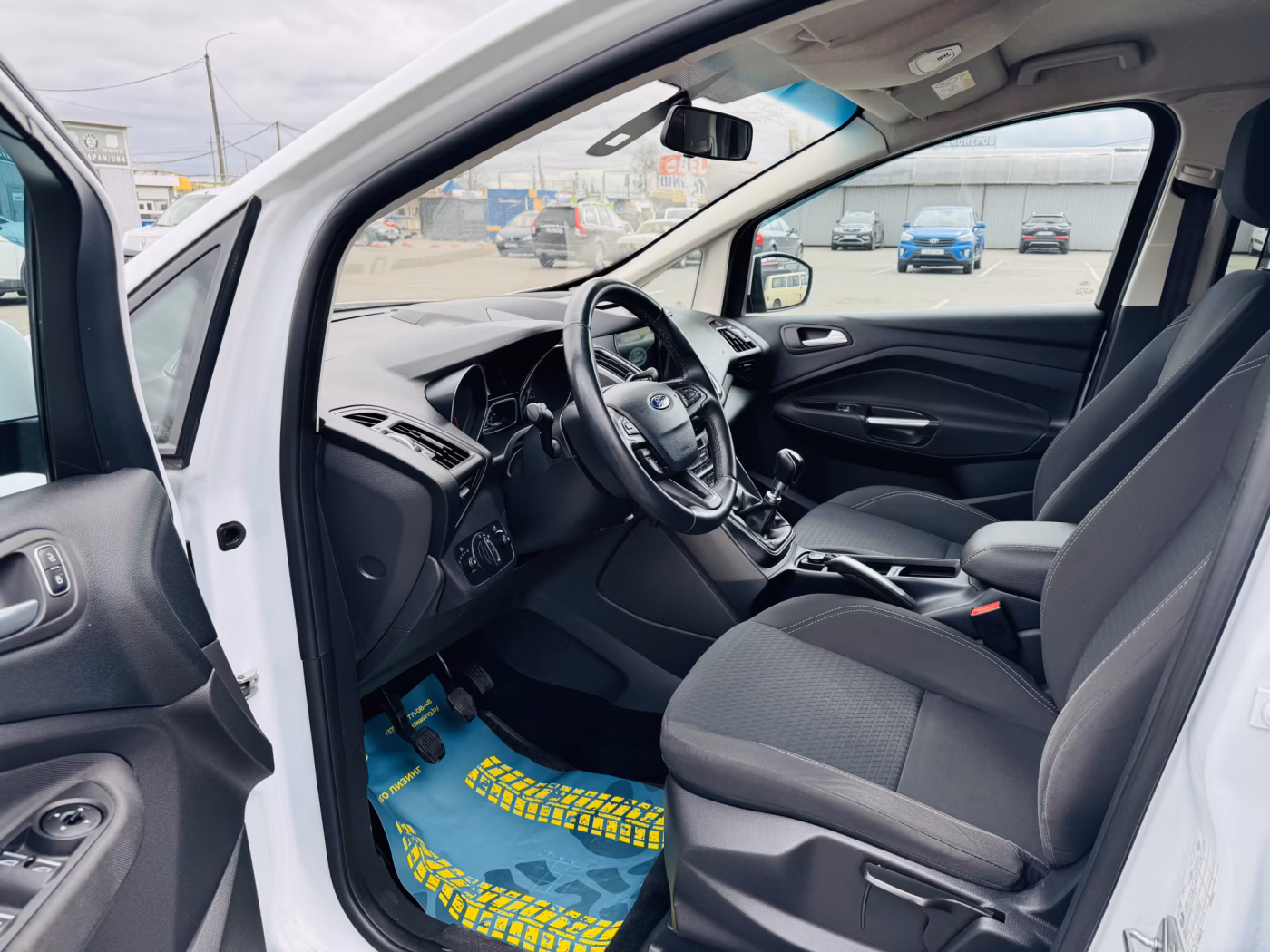 Ford C-MAX фото 5