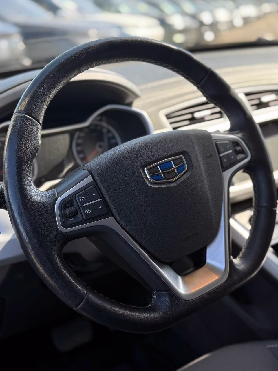 Geely Atlas фото 22