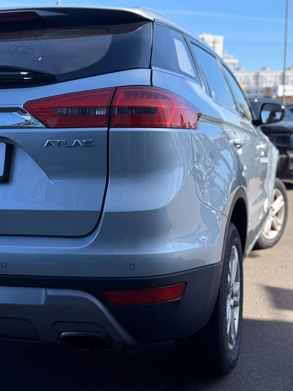 Geely Atlas фото 7