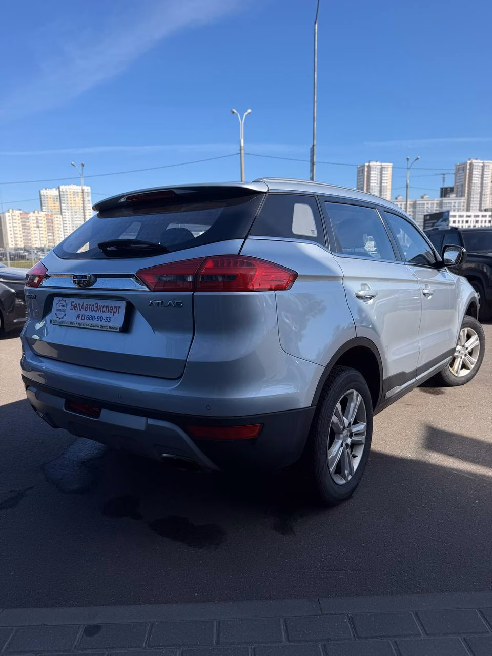 Geely Atlas фото 6