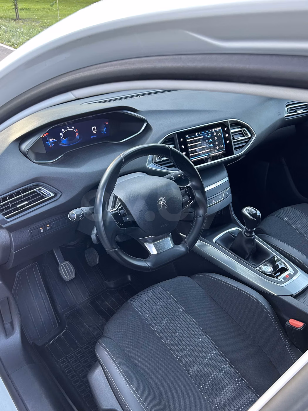 Peugeot 308 фото 14