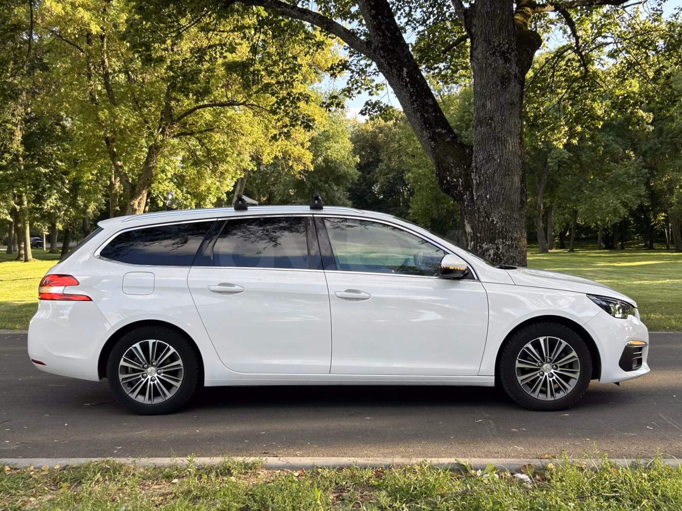 Peugeot 308 фото 4