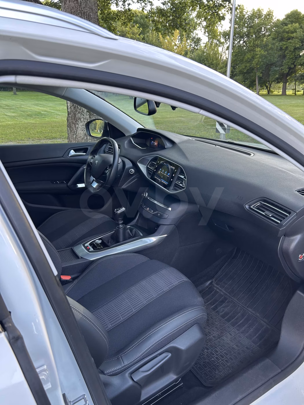 Peugeot 308 фото 12