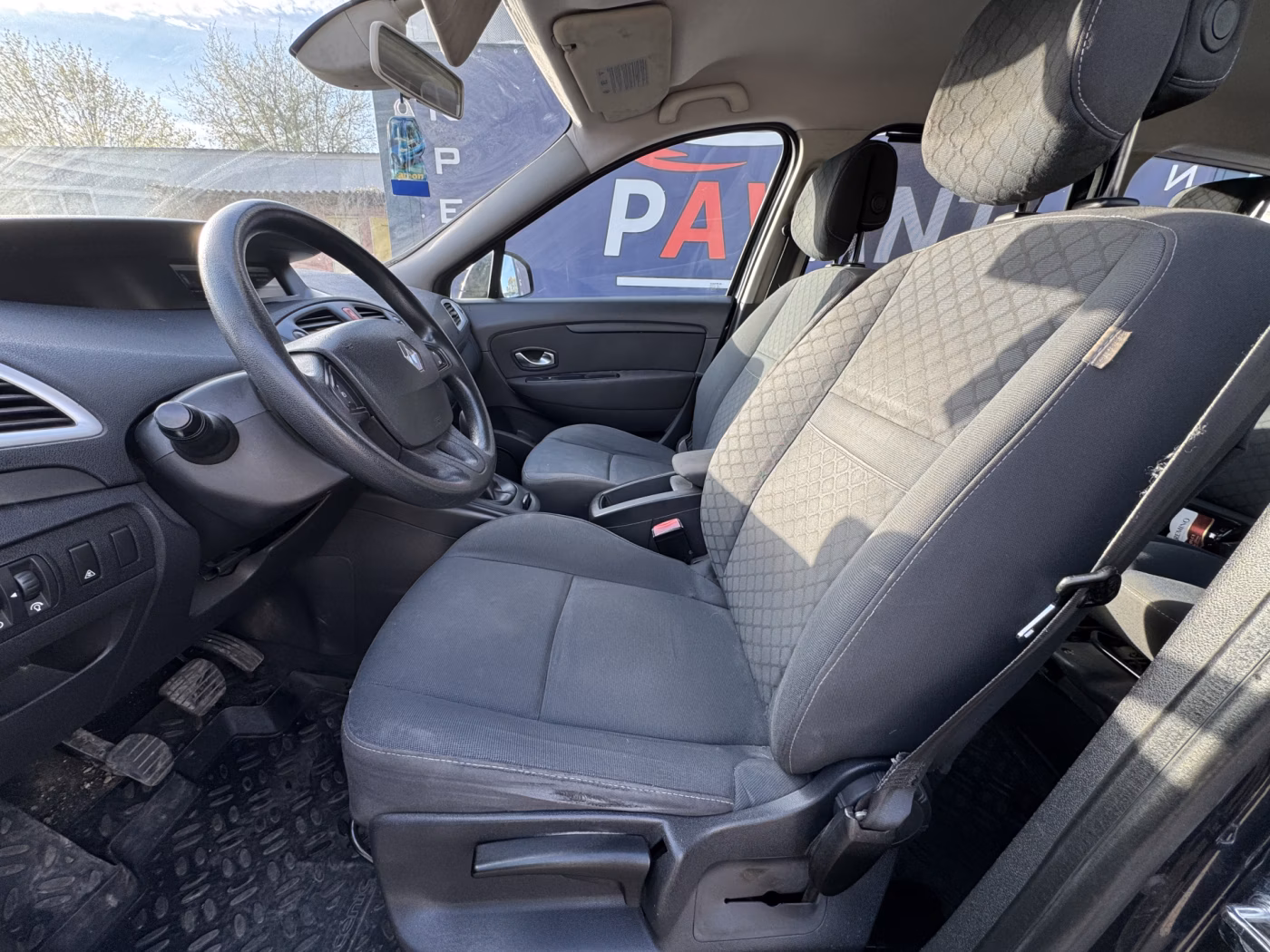 Renault Grand Scenic фото 10
