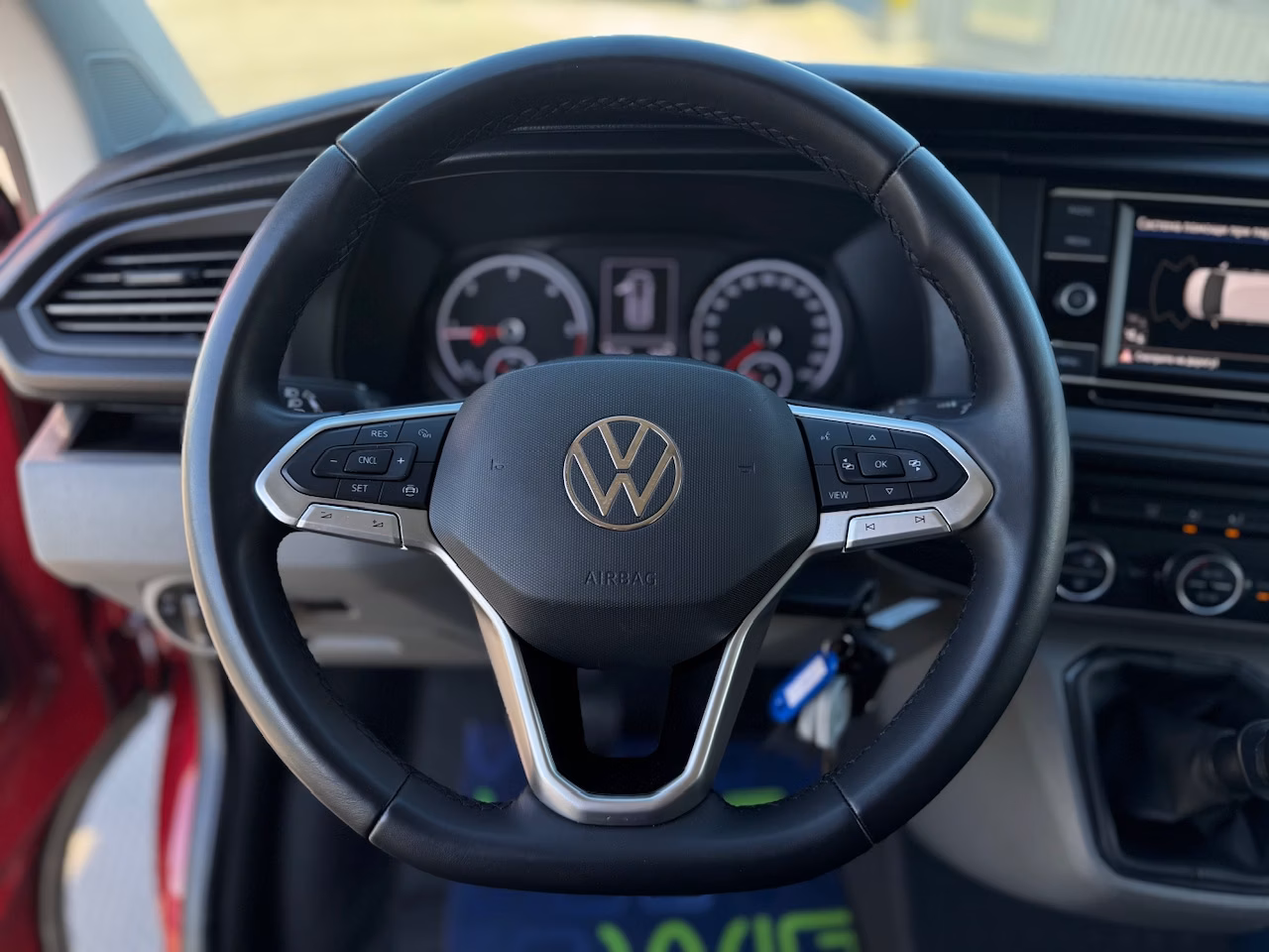 Volkswagen Caravelle фото 9