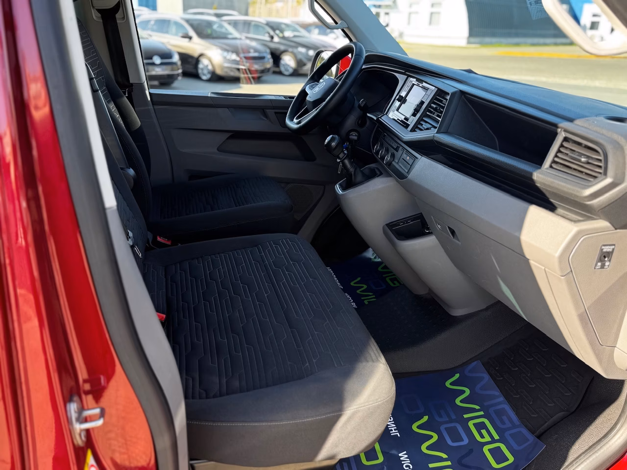 Volkswagen Caravelle фото 14
