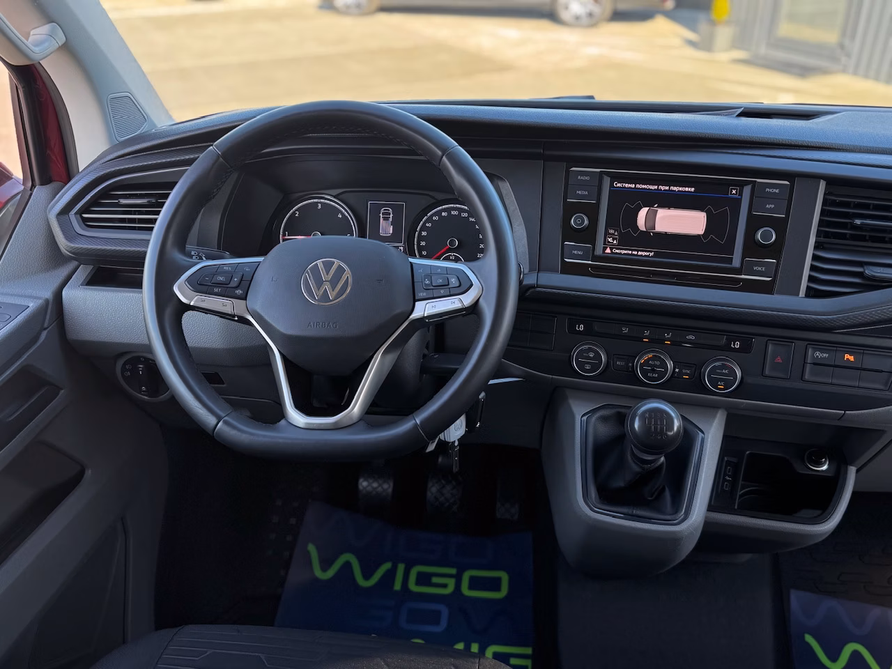 Volkswagen Caravelle фото 11
