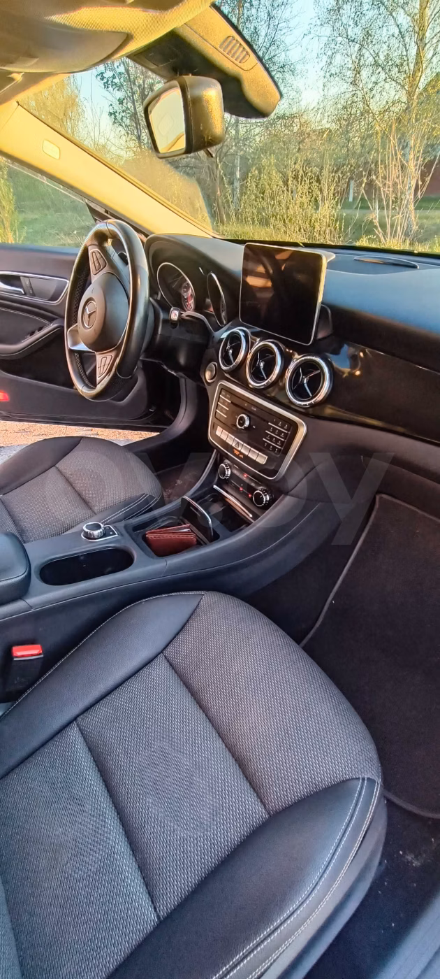 Mercedes-Benz CLA фото 14