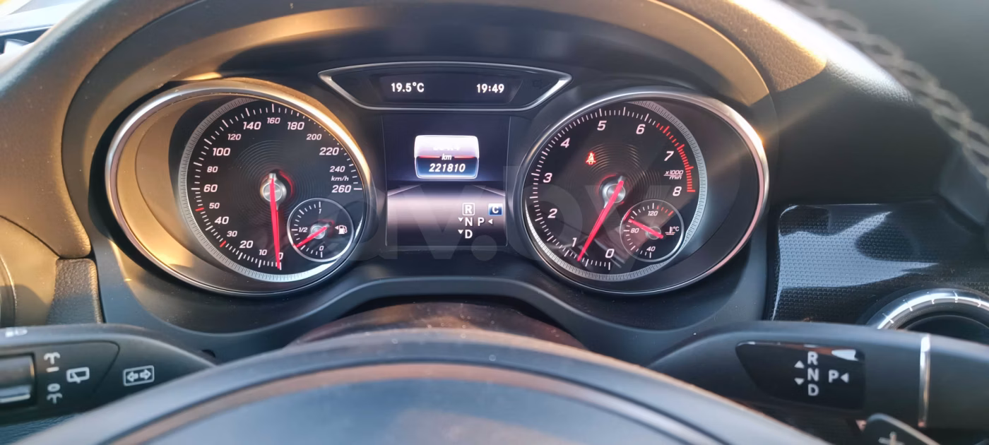 Mercedes-Benz CLA фото 16