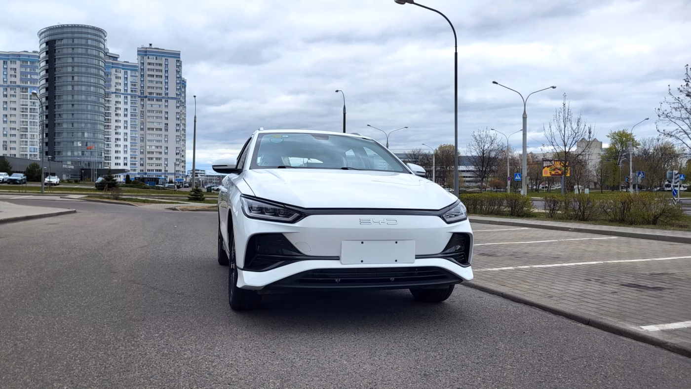 BYD e2 фото 5