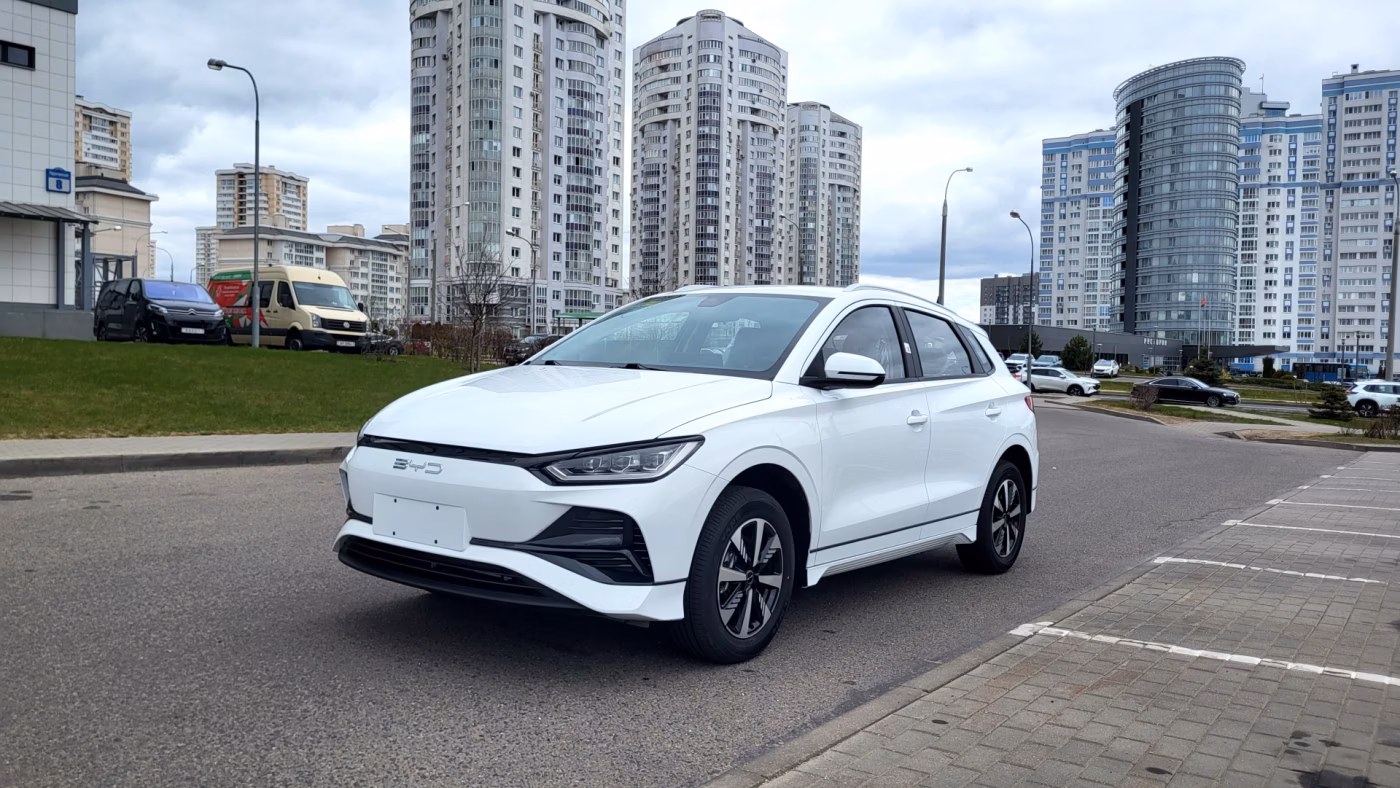 BYD e2 фото 20
