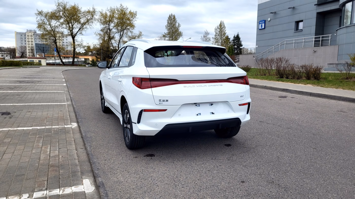 BYD e2 фото 15