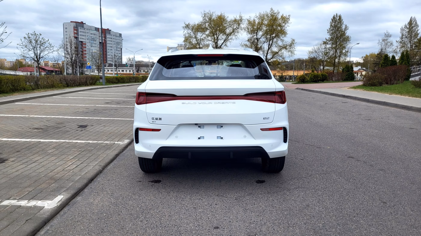 BYD e2 фото 14