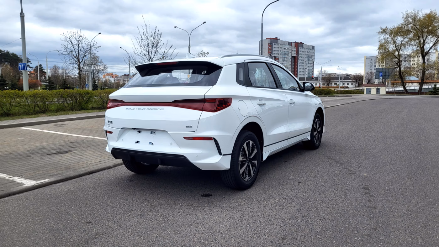 BYD e2 фото 13