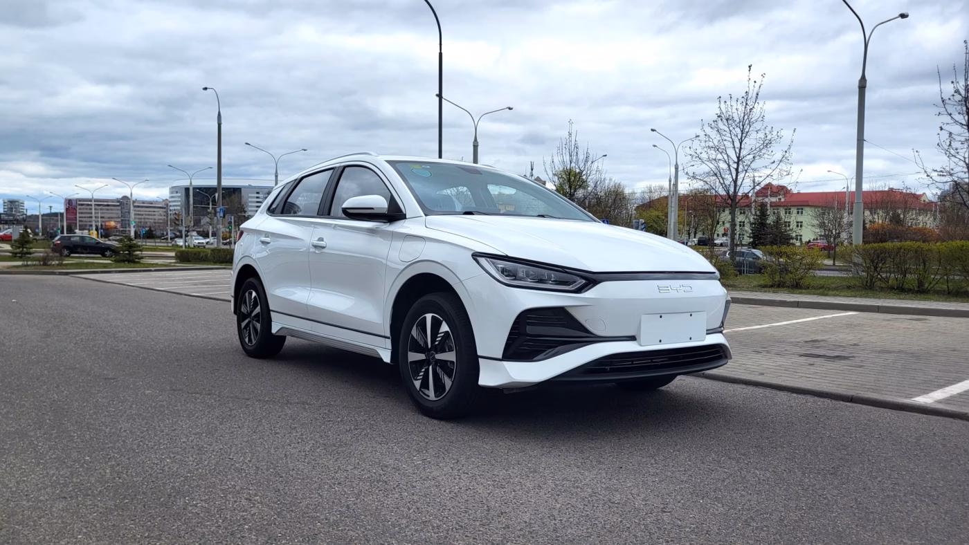 BYD e2 фото 8