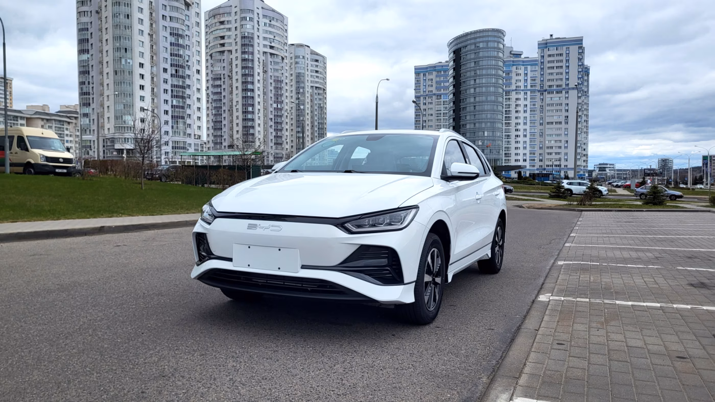 BYD e2 фото 2