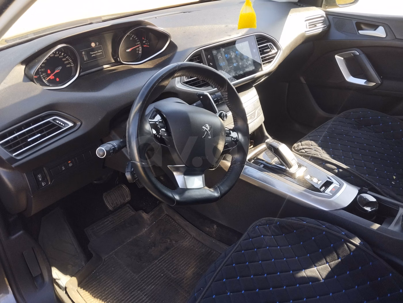 Peugeot 308 фото 6