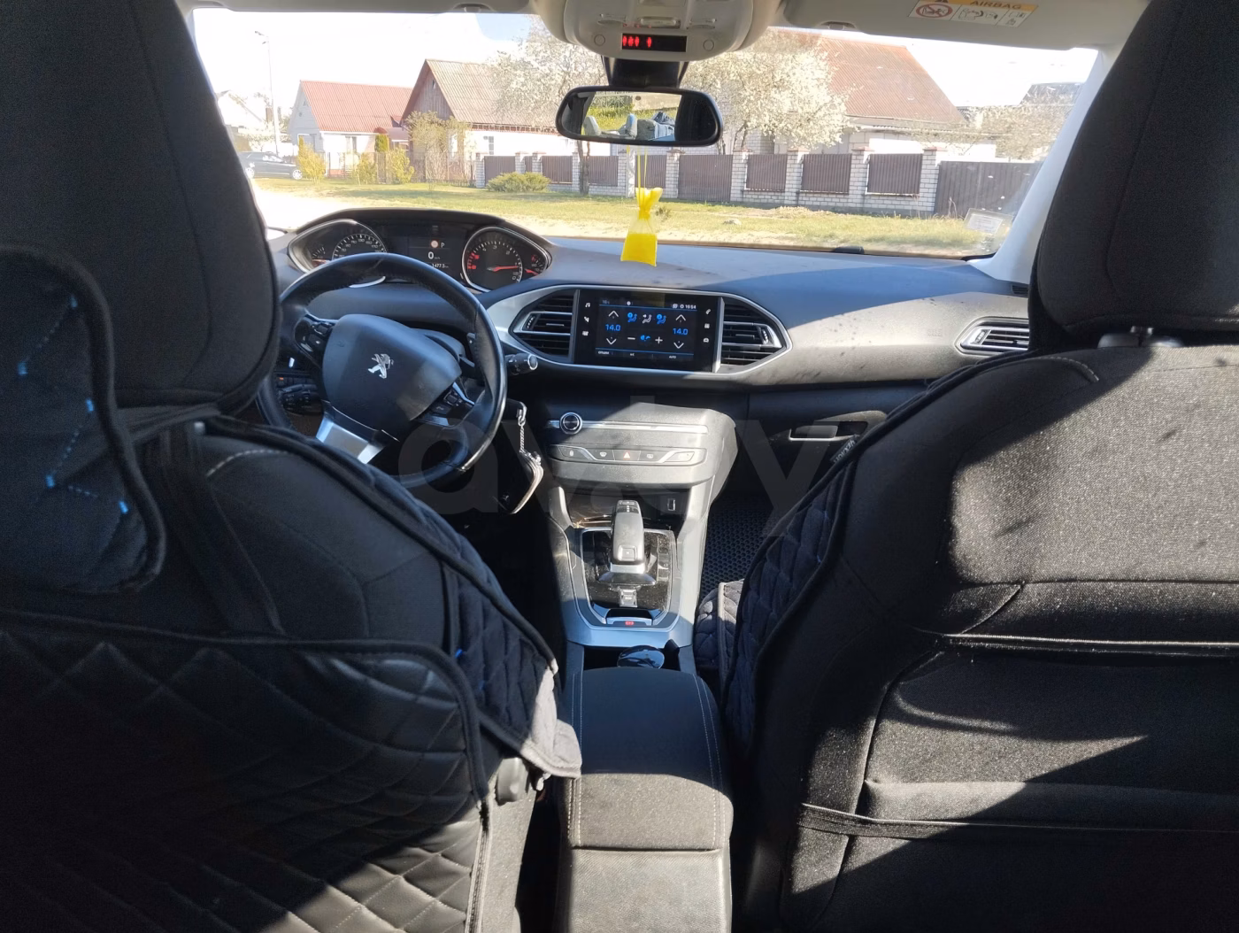 Peugeot 308 фото 3